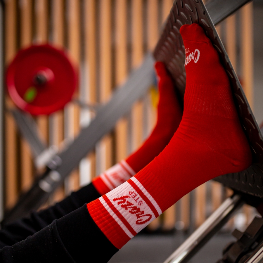 Vysoké športovní ponožky červené candy 
